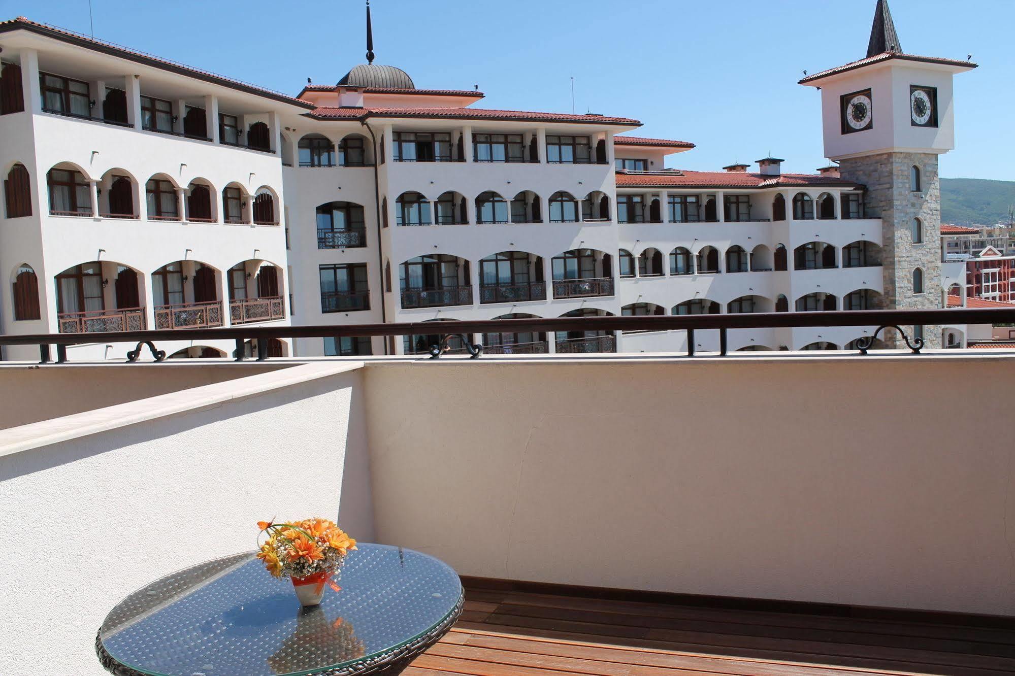 Helena Vip Villas And Suites Сонячний Берег Екстер'єр фото
